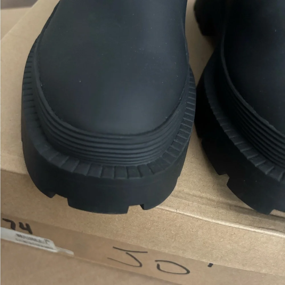 Bar III Womens Tikka Rubber Work Ankle Boots #2